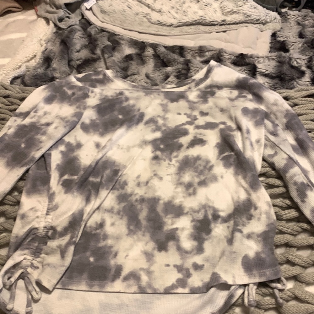 Gray and white tie dye long sleeve